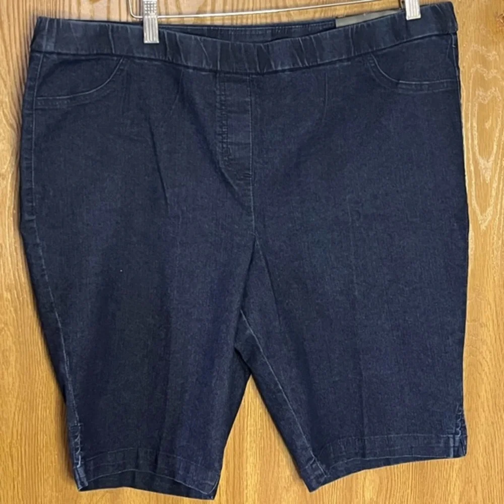Allure Blue Denim Bermuda Shorts Casual Comfort - Picture 1 of 3